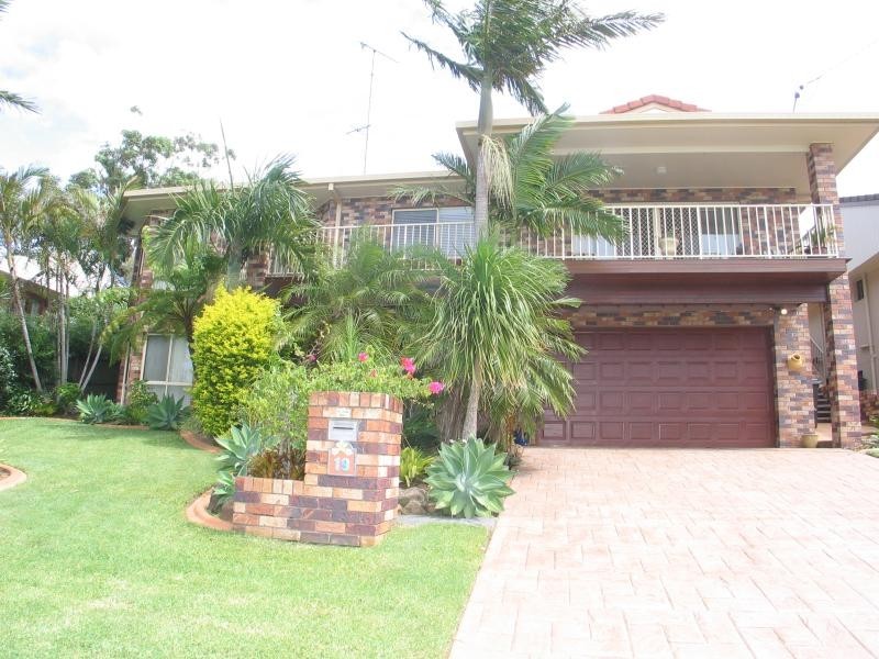 19 Seaview Road, Banora Point NSW 2486