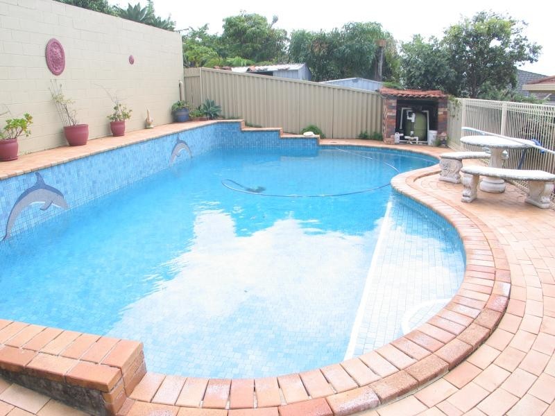 19 Seaview Road, Banora Point NSW 2486