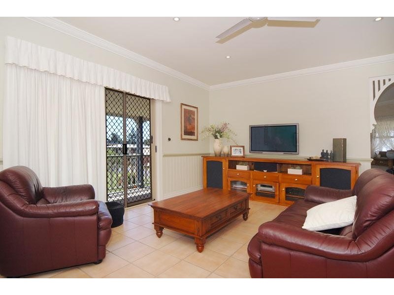7 Pacific Drive, Banora Point NSW 2486