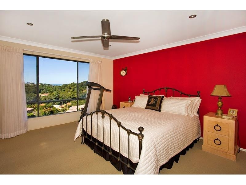 9 Tyrone Terrace, Banora Point NSW 2486
