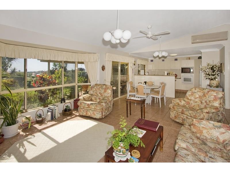 22 Tyrone Terrace, Banora Point NSW 2486