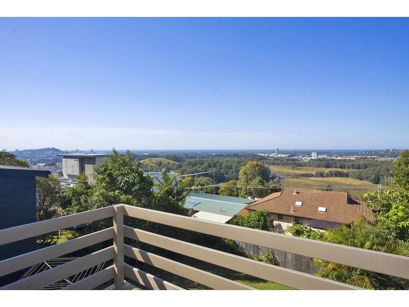 3 Glenys Street, Tweed Heads South NSW 2486