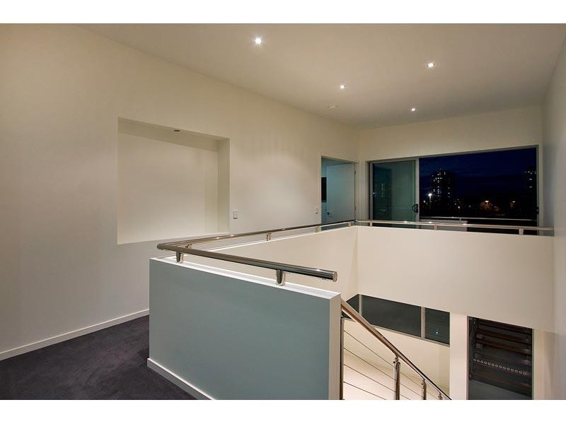 2/80 Stapylton Street, Coolangatta QLD 4225