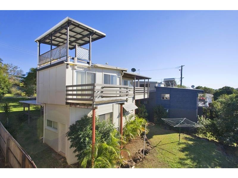 3 Glenys Street, Tweed Heads South NSW 2486