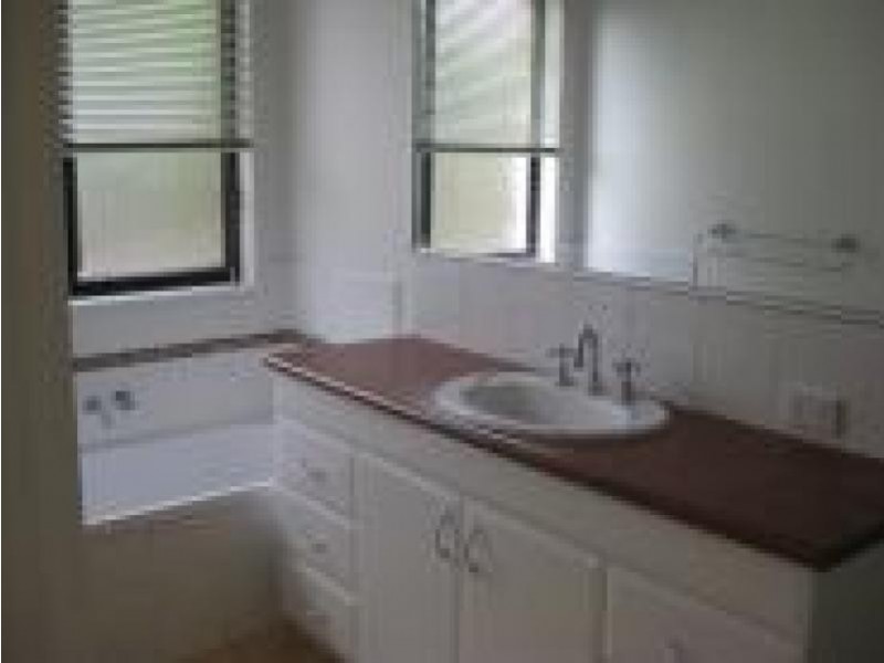 2 Triton Street, Tweed Heads South NSW 2486