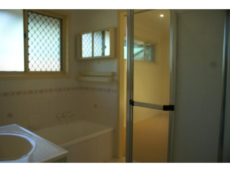 23 Shamrock Avenue, Banora Point NSW 2486