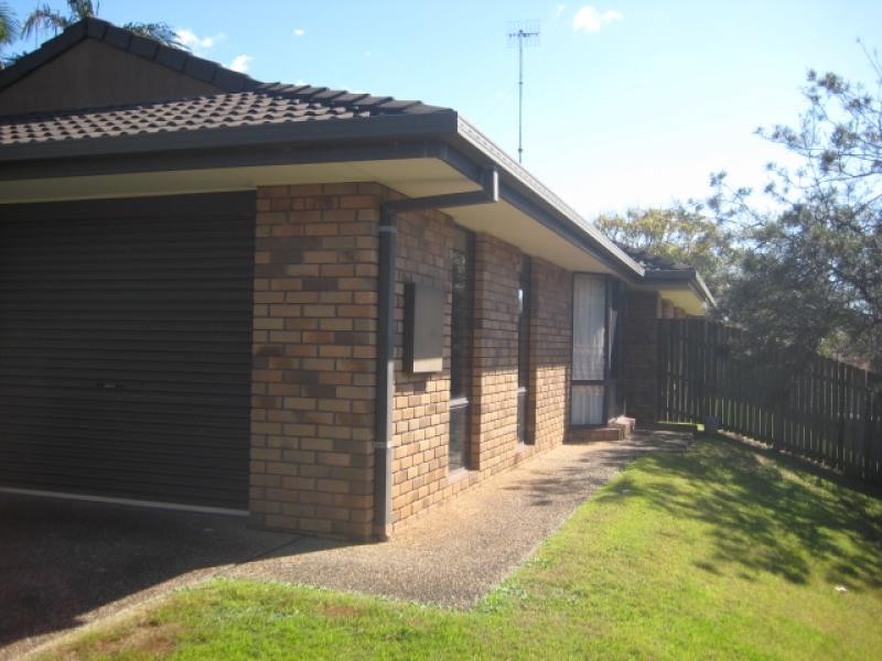 95 Lochlomond Drive, Banora Point NSW 2486