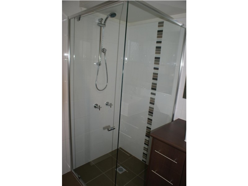 Unit 2/5 Douglas Street, Kirra QLD 4225