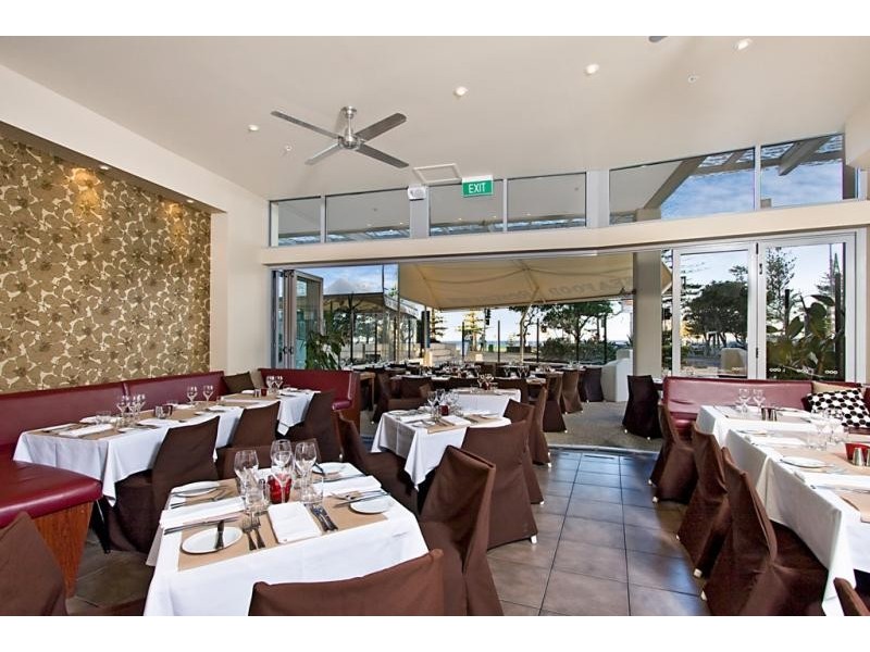 4/42 Marine Parade, Coolangatta QLD 4225