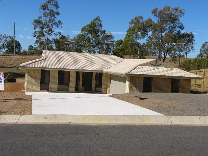 33 DAVIS CRESCENT, Gatton QLD 4343