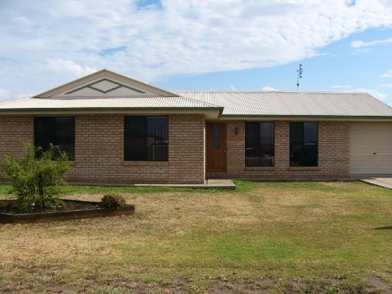 2 CARABEEN COURT, Laidley QLD 4341