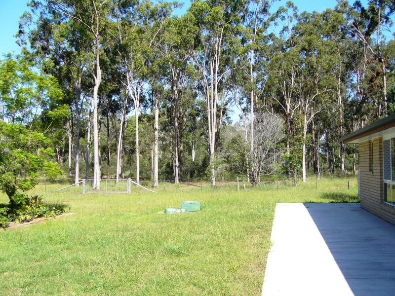 5 LEWIS COURT, Lockyer Waters QLD 4311