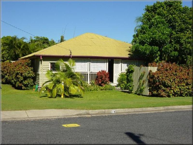 19 MCKEAN ROAD, Scarness QLD 4655