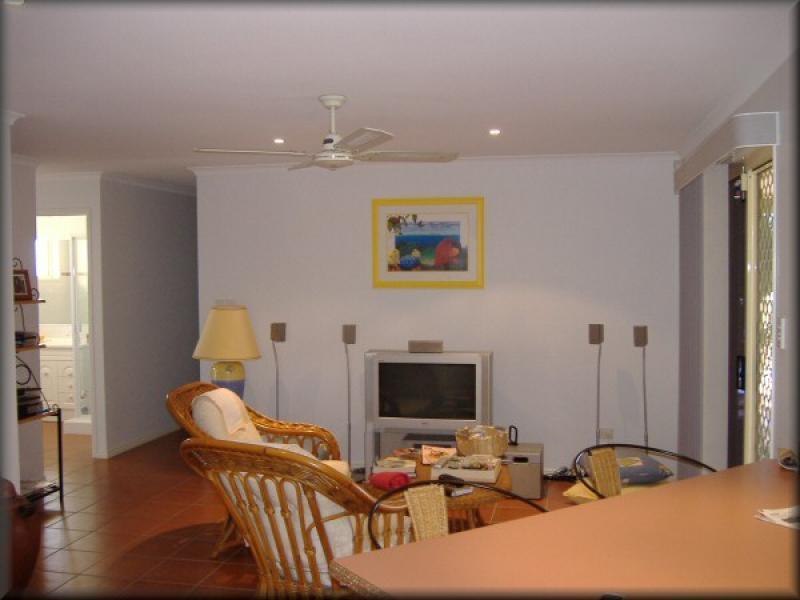 6 BUTCHERBIRD CLOSE, Eli Waters QLD 4655