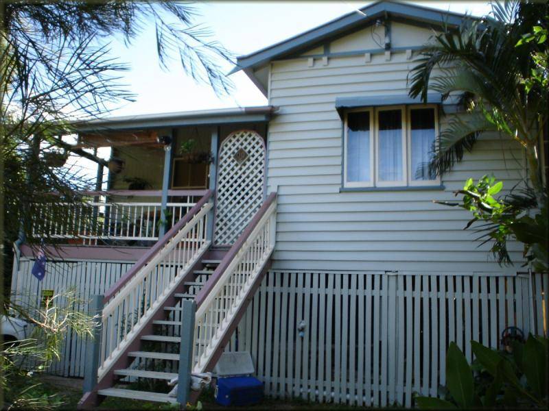 99 LONG STREET, Point Vernon QLD 4655