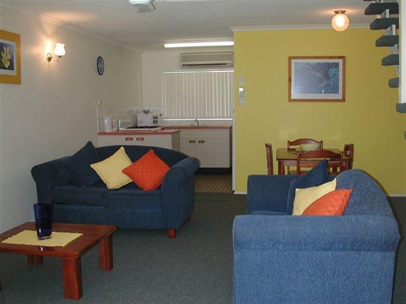 405 Esplanade, Torquay QLD 4655