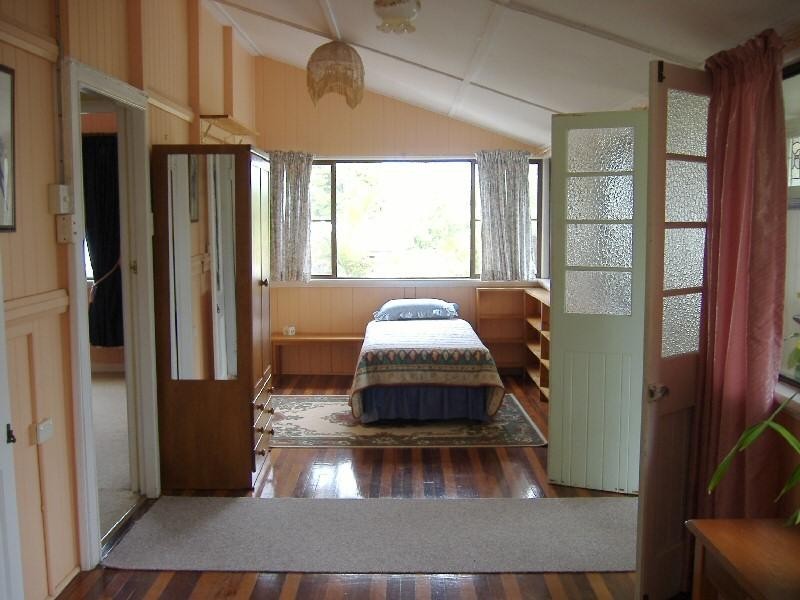 50 King Street, Urangan QLD 4655