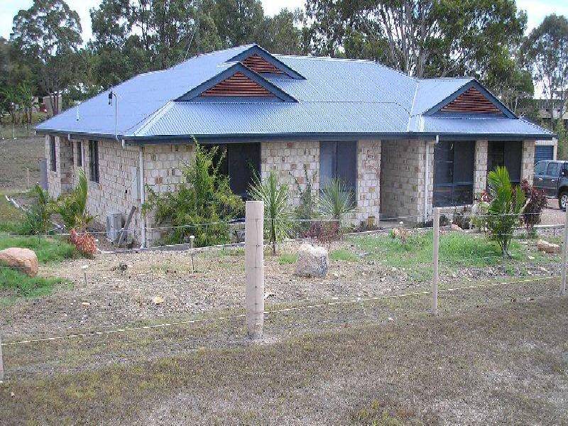 33 SANDRABARBARA DRIVE, Booral QLD 4655