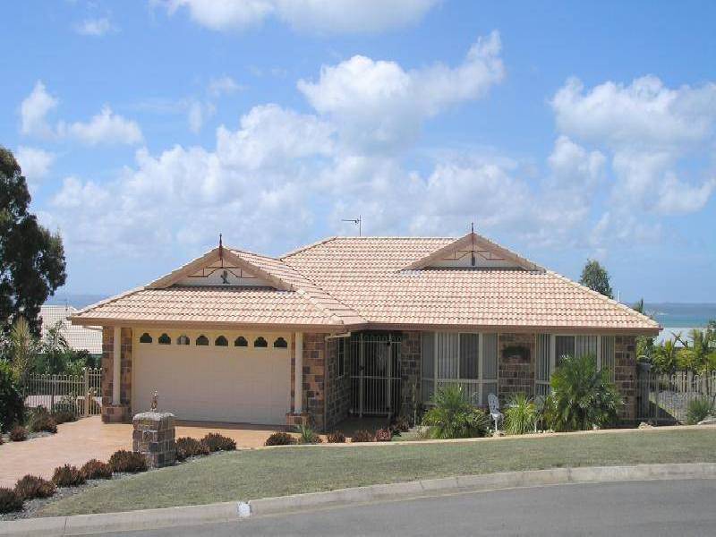 12 FERRYMAN CLOSE, River Heads QLD 4655