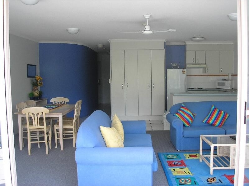 324/385 Esplanade “Riviera Resort”, Torquay QLD 4655