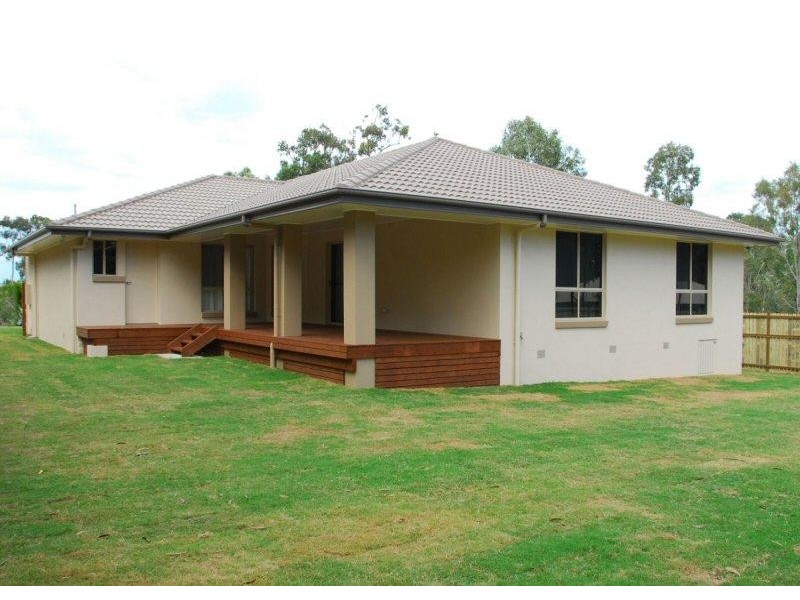 10 KATANDRA STREET, Point Vernon QLD 4655
