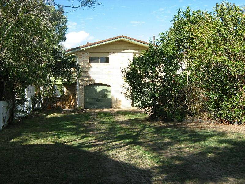 14 FLINDERS STREET, Point Vernon QLD 4655