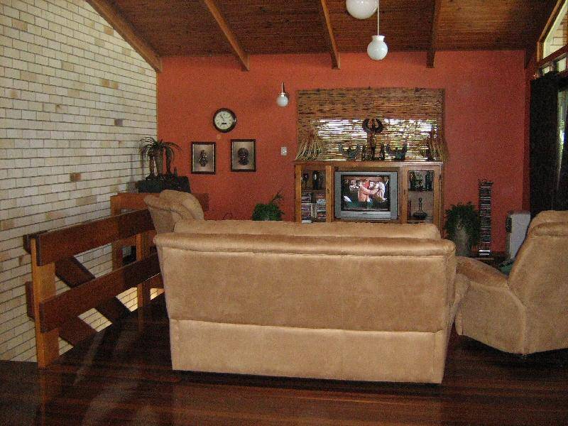 14 FLINDERS STREET, Point Vernon QLD 4655