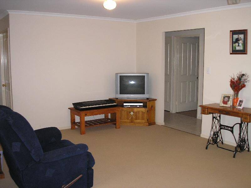 19 LA BORDE COURT, Urraween QLD 4655