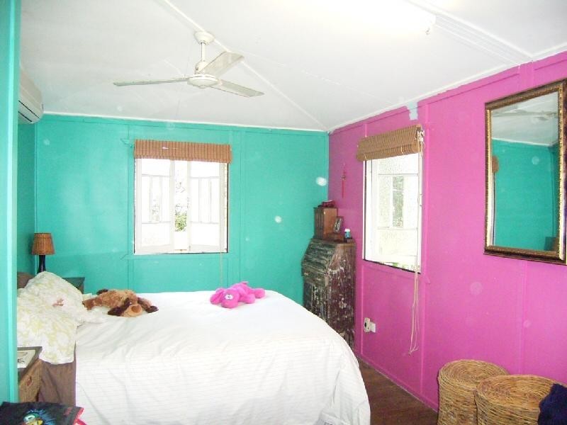 7 HIBISCUS STREET, Urangan QLD 4655