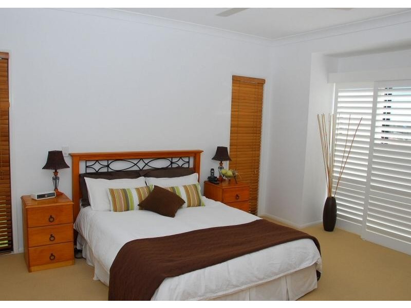 16 Marineview Avenue, Scarness QLD 4655