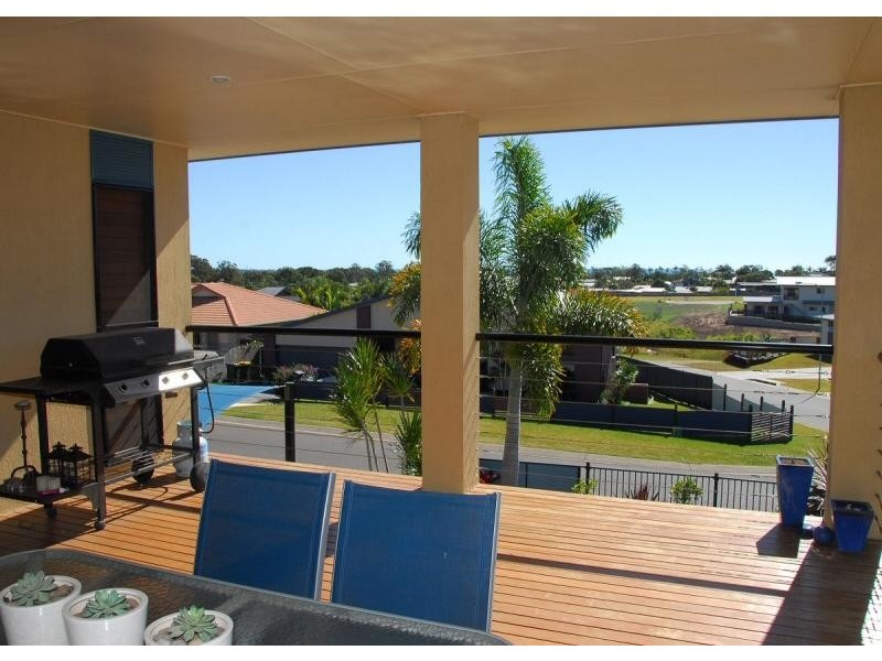 16 Marineview Avenue, Scarness QLD 4655