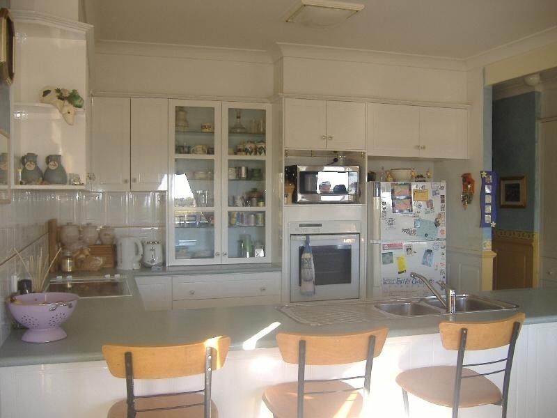 4 Winston Court, Dundowran Beach QLD 4655