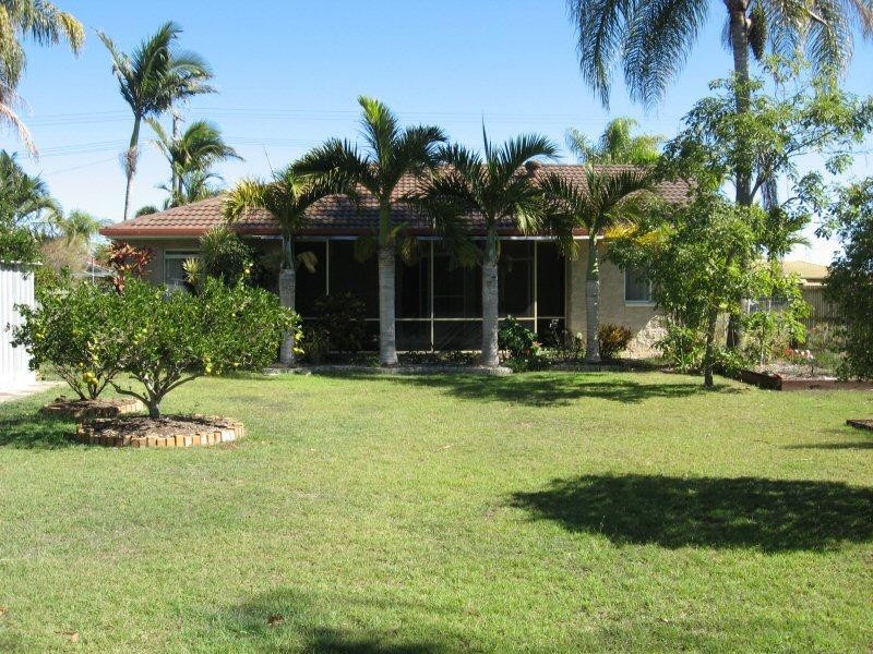 82 LONG STREET, Point Vernon QLD 4655
