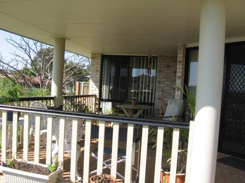 15 RATHDOWNE COURT, Urraween QLD 4655