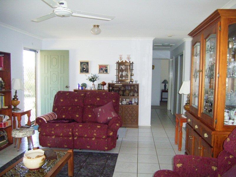 6 CRAWFORD DRIVE, Dundowran QLD 4655