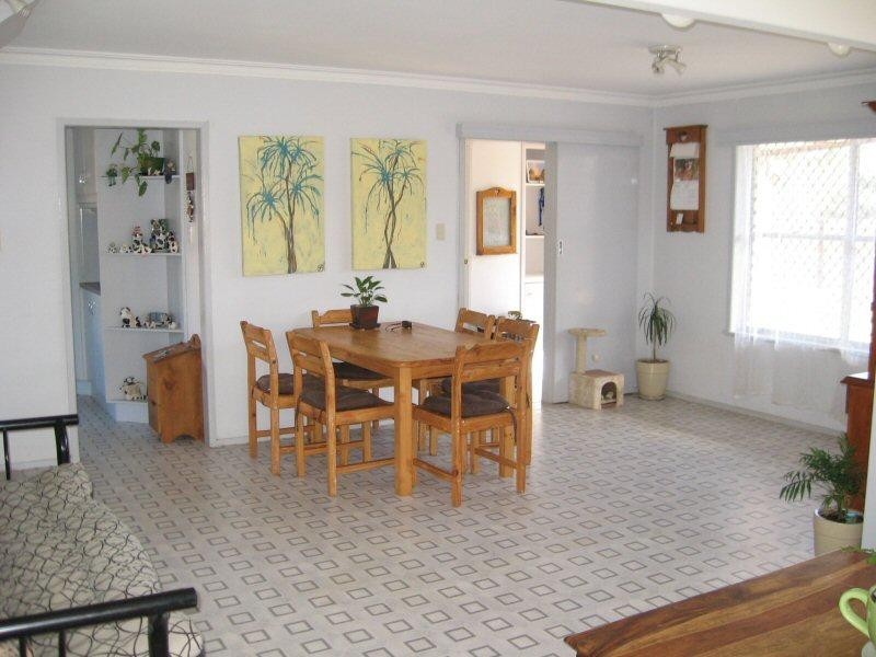 266 TORQUAY TERRACE, Torquay QLD 4655