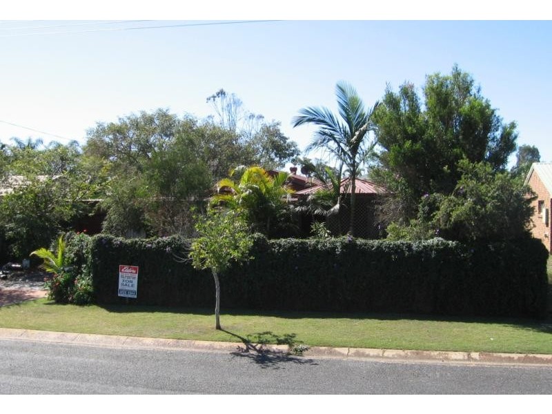 32 FAIRWAY DRIVE, Urraween QLD 4655
