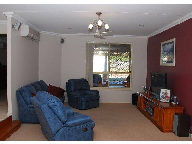 6 GLEN EAGLES CLOSE, Wondunna QLD 4655