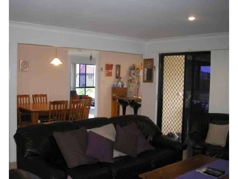 6 DELTA WAY, Point Vernon QLD 4655