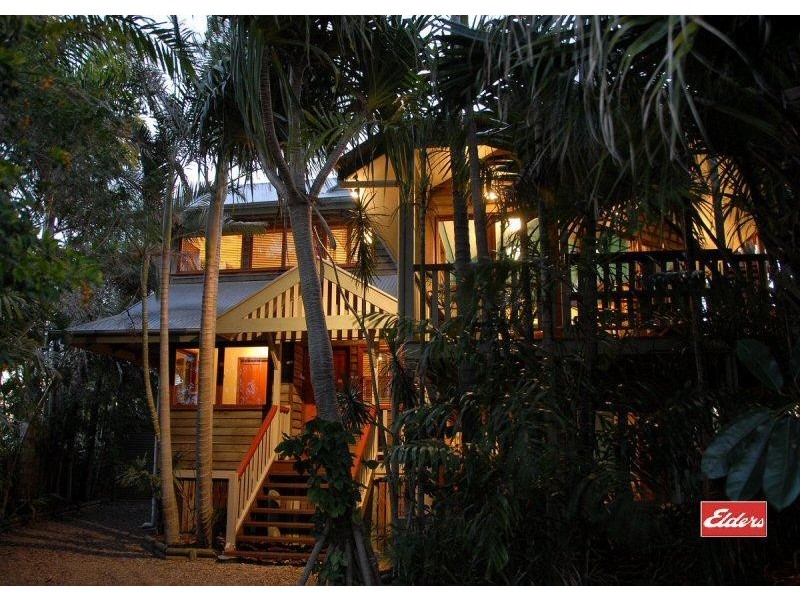 85 LONG STREET, Point Vernon QLD 4655