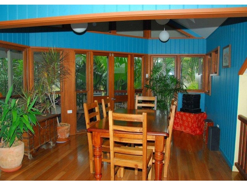 85 LONG STREET, Point Vernon QLD 4655