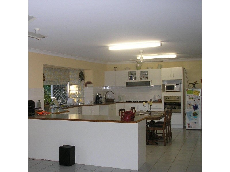 55 LADBROKE CRESCENT, Urangan QLD 4655