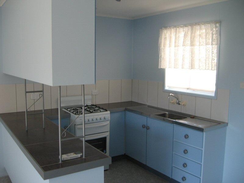 94 TRURO STREET, Torquay QLD 4655