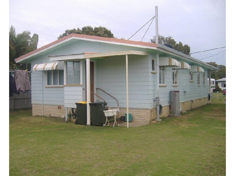 3 OCEAN STREET, Torquay QLD 4655