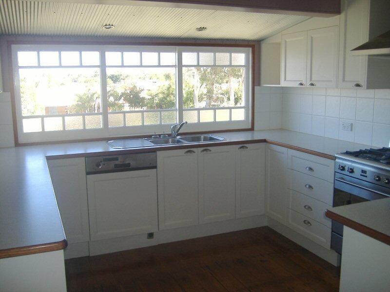39 MILLER STREET, Urangan QLD 4655