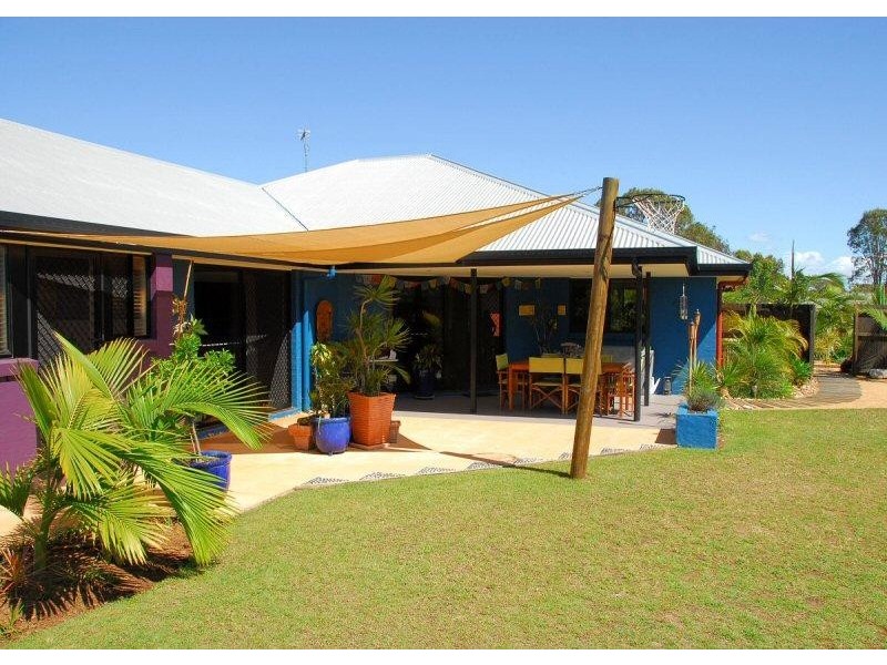 11 Layde Court, Urangan QLD 4655