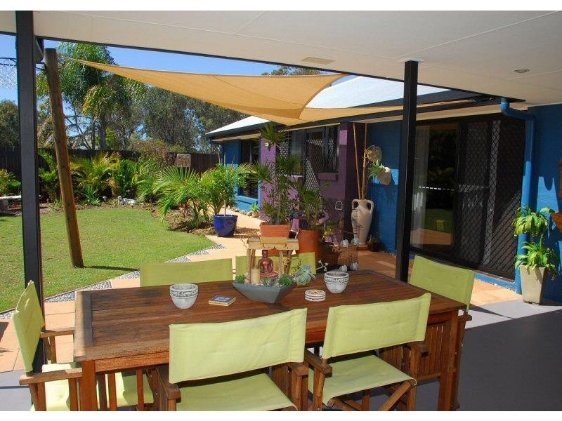 11 Layde Court, Urangan QLD 4655