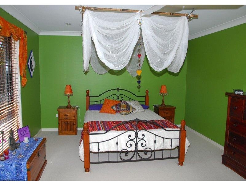11 Layde Court, Urangan QLD 4655