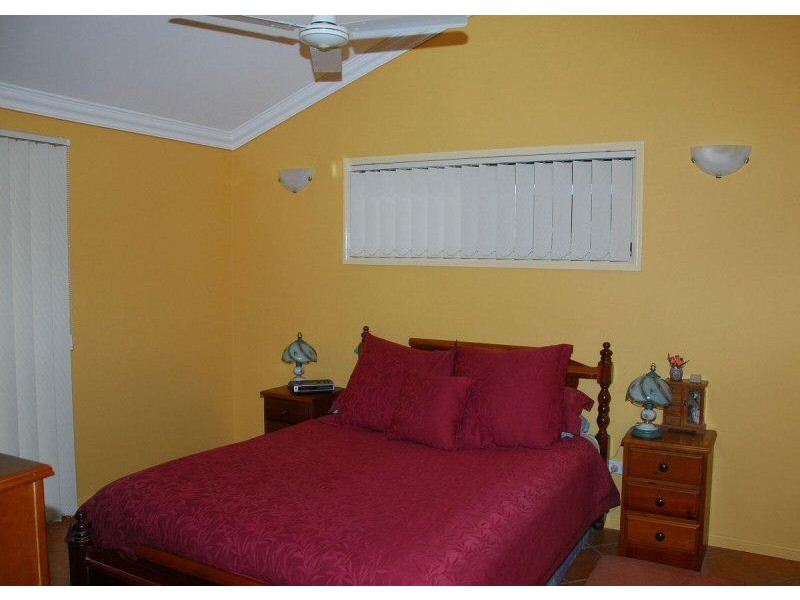39 SCANLAN STREET, Sunshine Acres QLD 4655