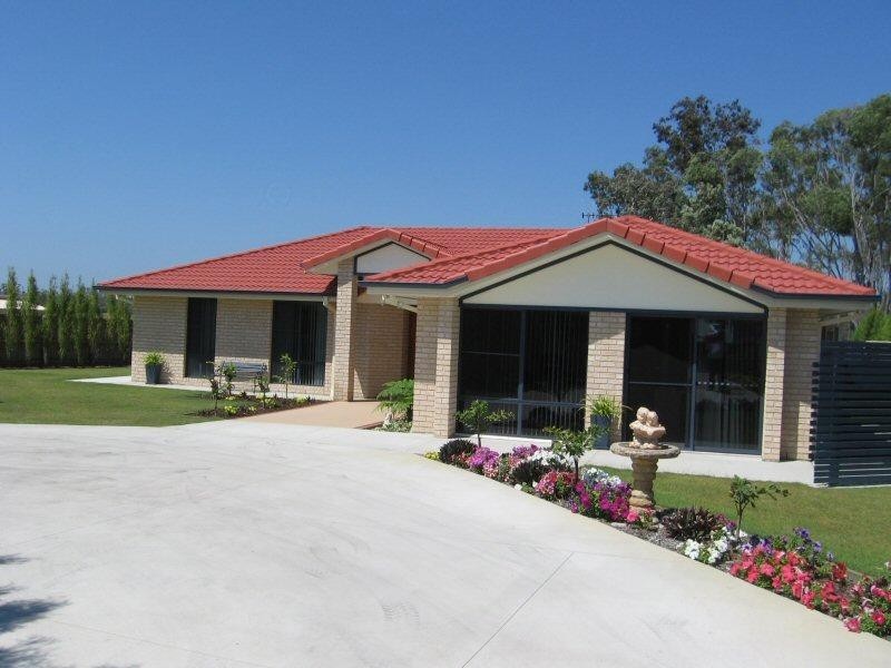 17 Fraser Waters Parade, Toogoom QLD 4655